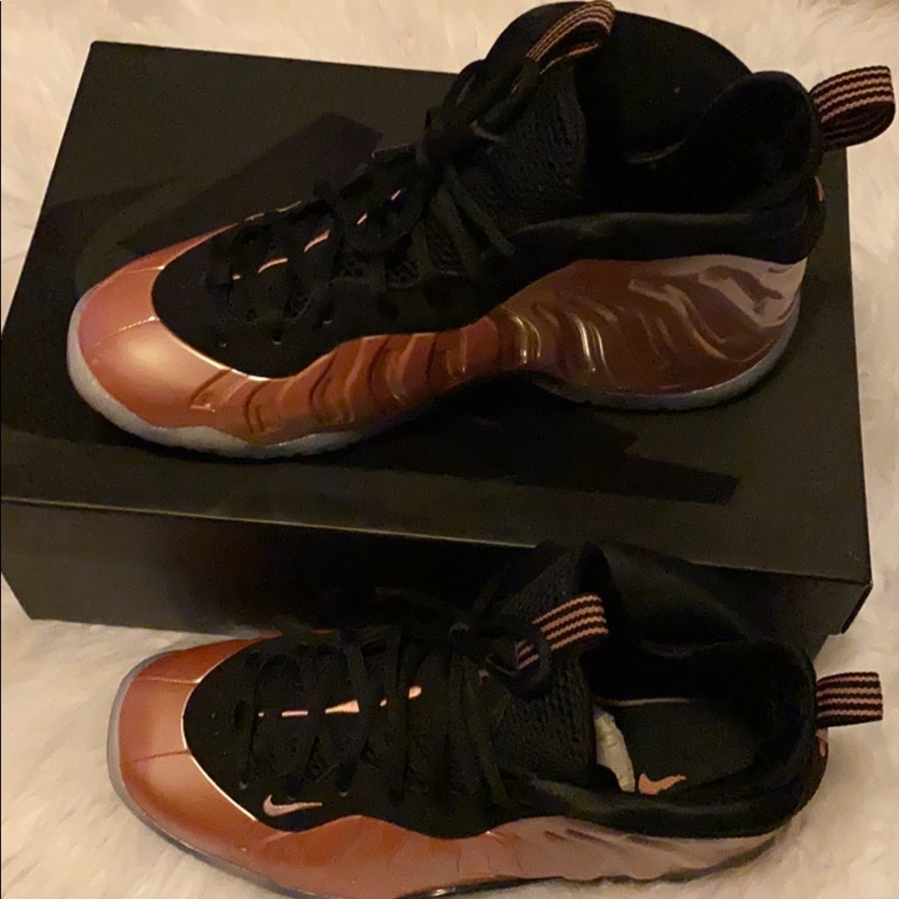 Foams size 7 Youth worn once